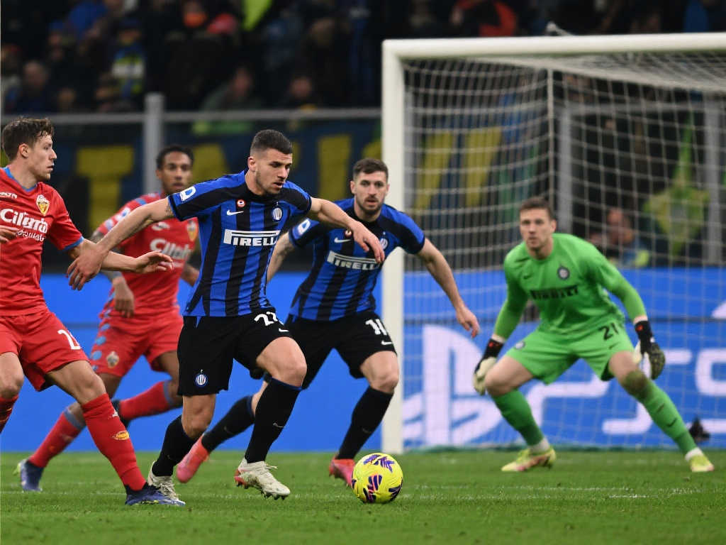 础与后备人 础与后备人